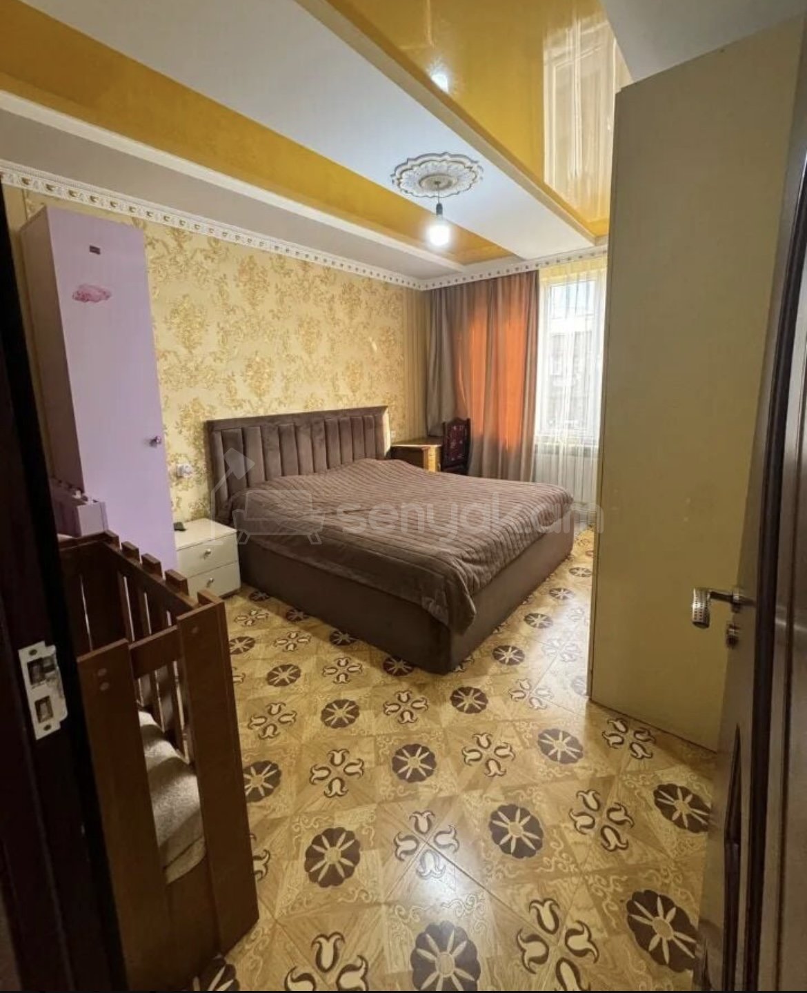 3 Սենյականոց Բնակարան Քարե Շենքում, 76քմ, 4/5 հարկ, Կապիտալ Վերանորոգված