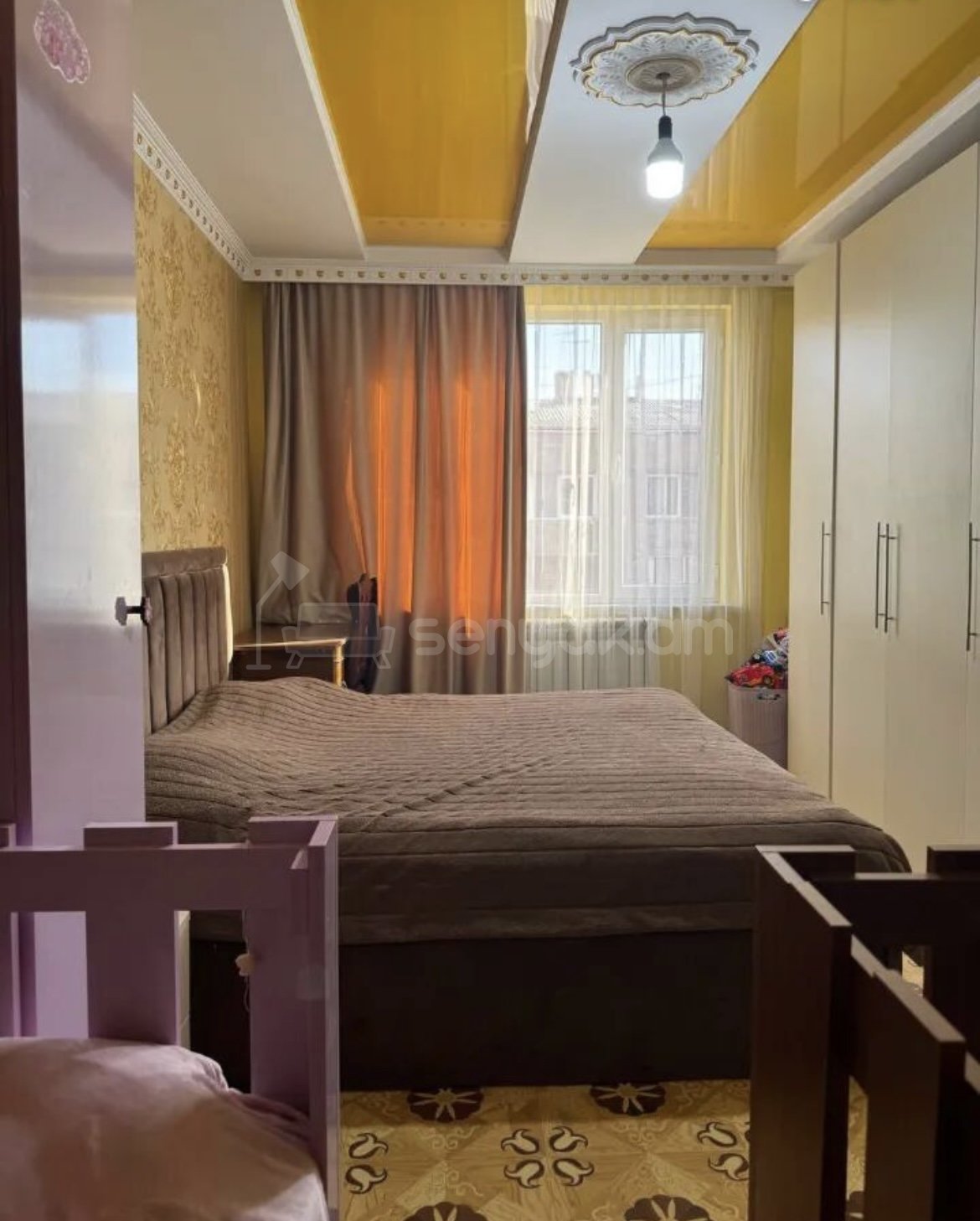 3 Սենյականոց Բնակարան Քարե Շենքում, 76քմ, 4/5 հարկ, Կապիտալ Վերանորոգված