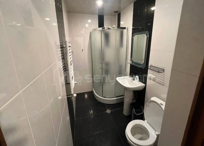 2 Սենյականոց Բնակարան Քարե Շենքում, 52քմ, 2/5 հարկ, Կոսմետիկ Վերանորոգված, Կահավորված, Արևկող