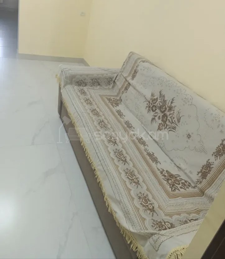 2 Սենյականոց Բնակարան Քարե Շենքում, 52քմ, 3/5 հարկ, Կապիտալ Վերանորոգված, Կահավորված, Արևկող