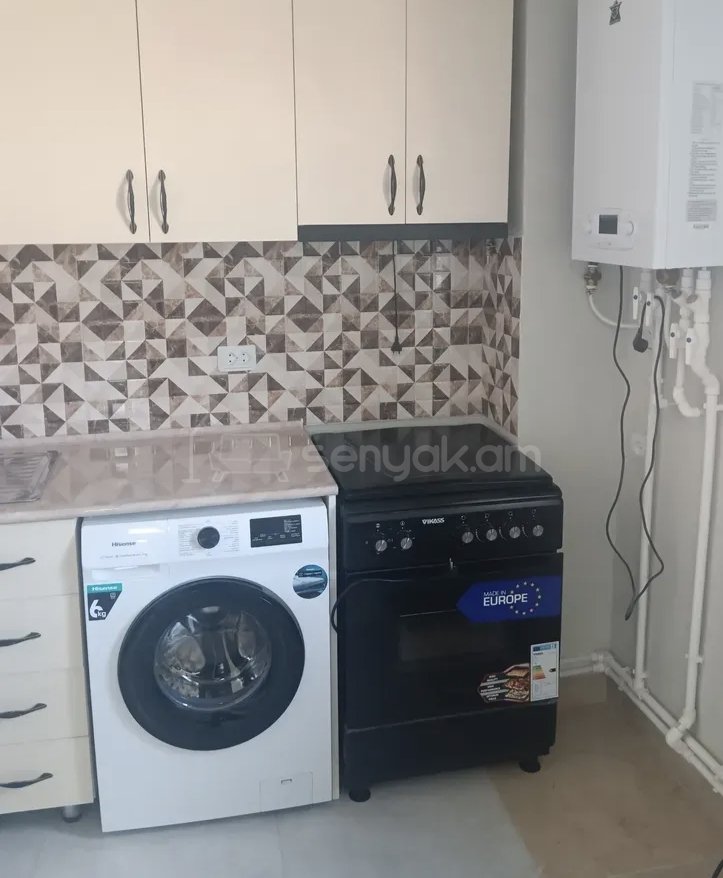 2 Սենյականոց Բնակարան Քարե Շենքում, 52քմ, 3/5 հարկ, Կապիտալ Վերանորոգված, Կահավորված, Արևկող