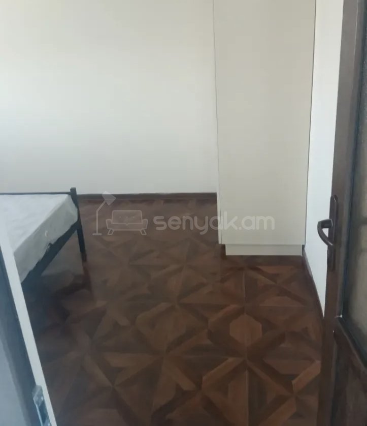 2 Սենյականոց Բնակարան Քարե Շենքում, 52քմ, 3/5 հարկ, Կապիտալ Վերանորոգված, Կահավորված, Արևկող