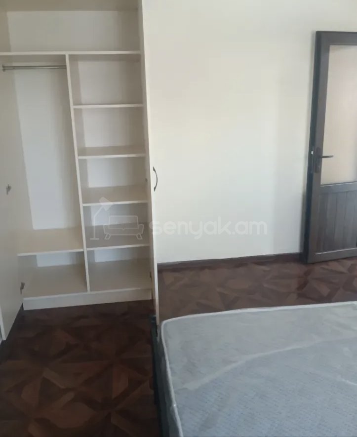 2 Սենյականոց Բնակարան Քարե Շենքում, 52քմ, 3/5 հարկ, Կապիտալ Վերանորոգված, Կահավորված, Արևկող