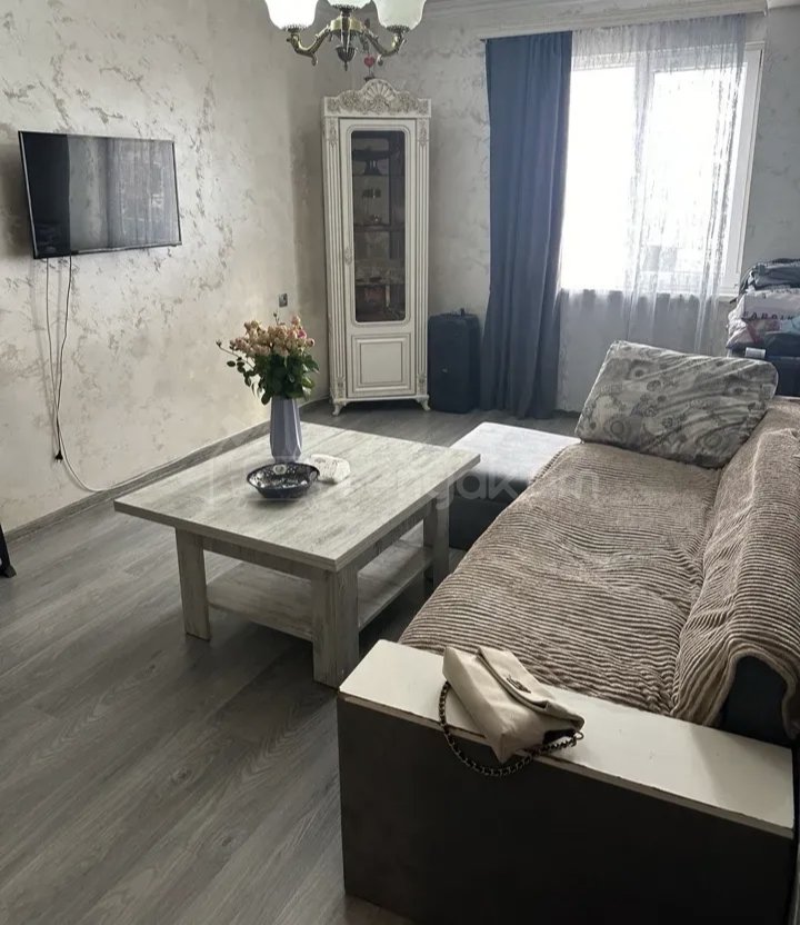 2 Սենյականոց Բնակարան Քարե Շենքում, 45քմ, 1/5 հարկ, Նորմալ Վիճակում, Կահավորված