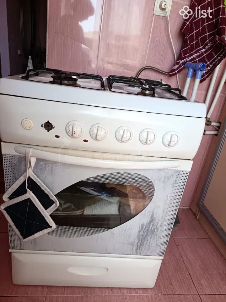 2 Սենյականոց Բնակարան Քարե Շենքում, 40քմ, 3/5 հարկ, Նորմալ Վիճակում, Կահավորված