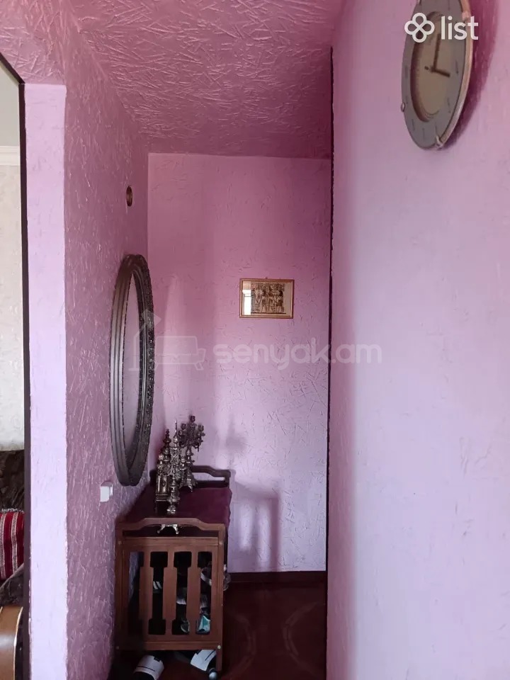 2 Սենյականոց Բնակարան Քարե Շենքում, 40քմ, 3/5 հարկ, Նորմալ Վիճակում, Կահավորված