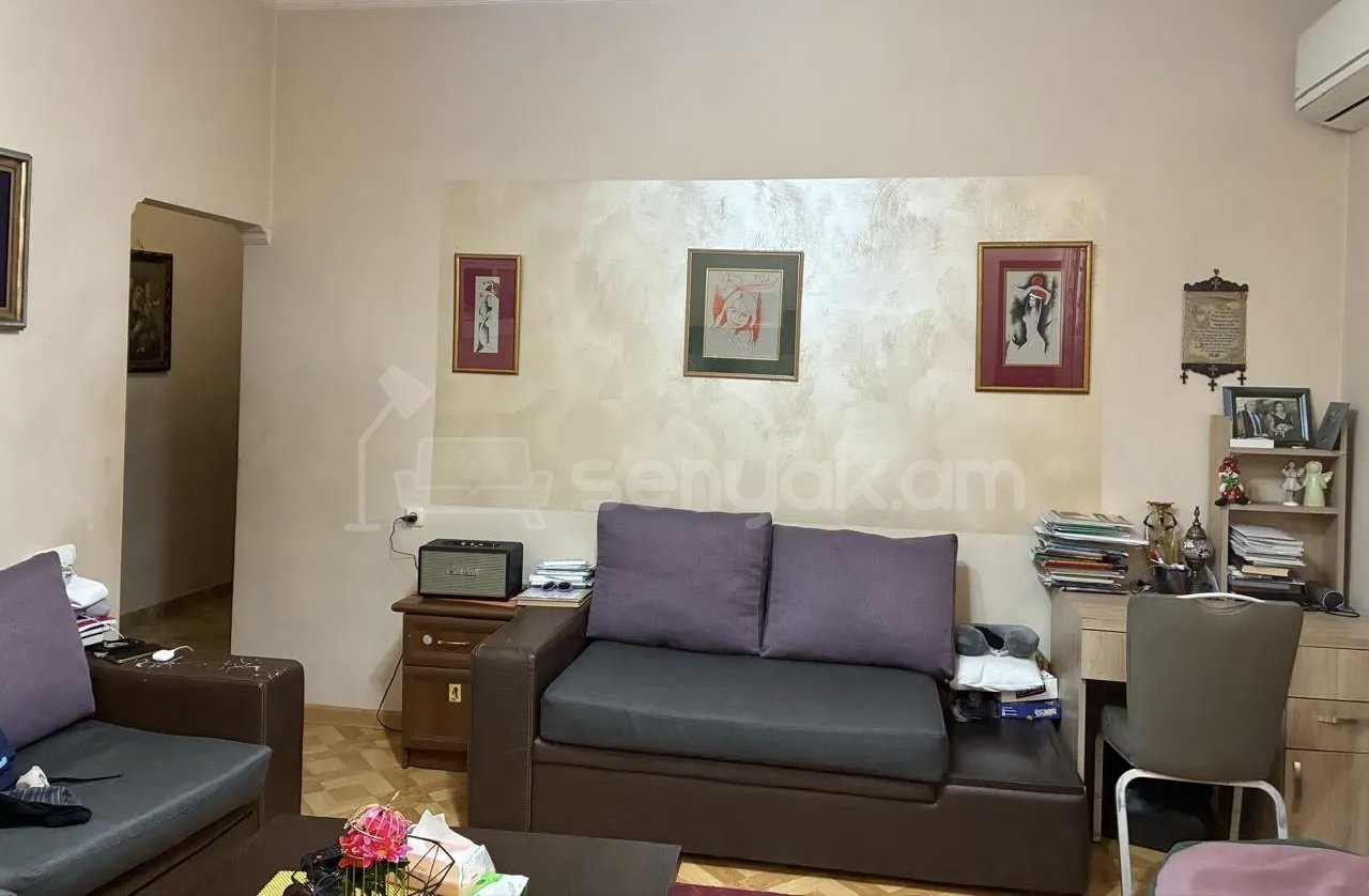 2 Սենյականոց Բնակարան Քարե Շենքում, 56քմ, 3/4 հարկ, Նորմալ Վիճակում, Կահավորված