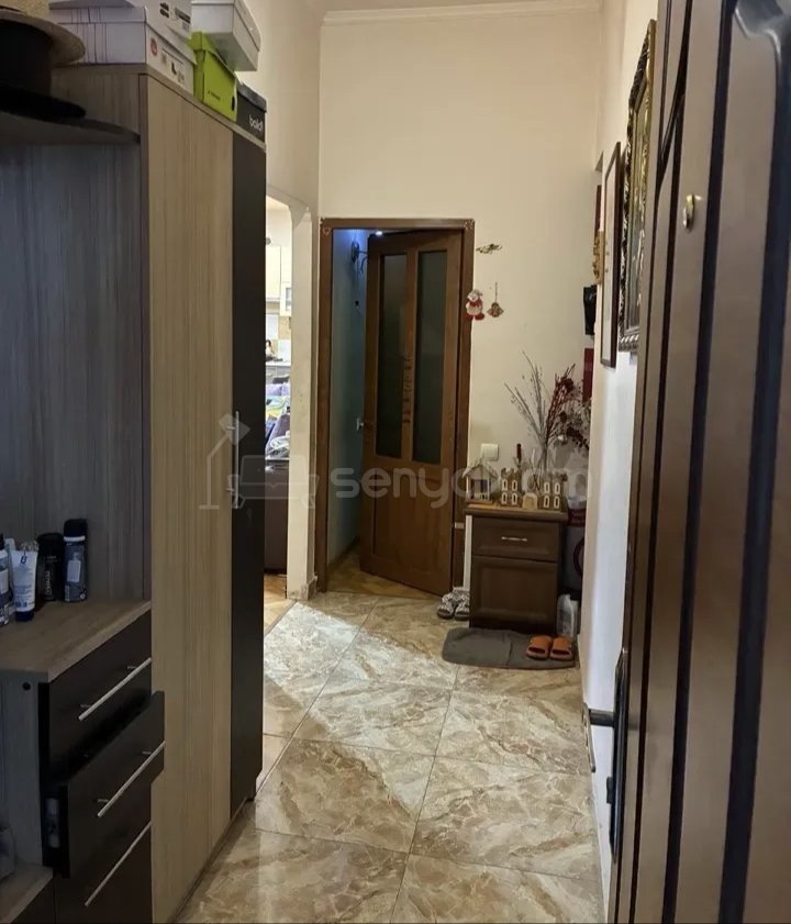 2 Սենյականոց Բնակարան Քարե Շենքում, 56քմ, 3/4 հարկ, Նորմալ Վիճակում, Կահավորված