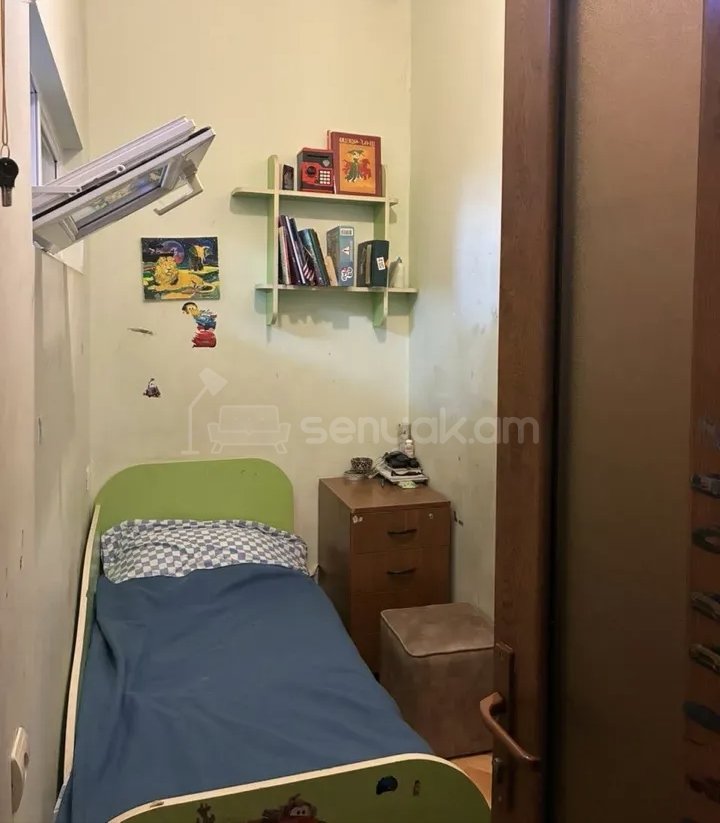 2 Սենյականոց Բնակարան Քարե Շենքում, 56քմ, 3/4 հարկ, Նորմալ Վիճակում, Կահավորված