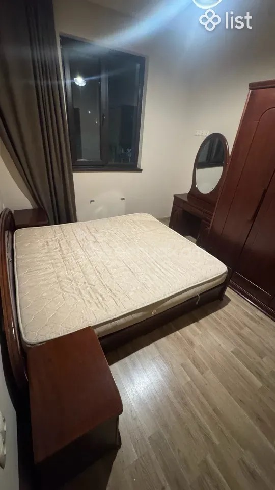 2 Սենյականոց Բնակարան Քարե Շենքում, 48քմ, 2/2 հարկ, Նորմալ Վիճակում, Կահավորված, Արևկող