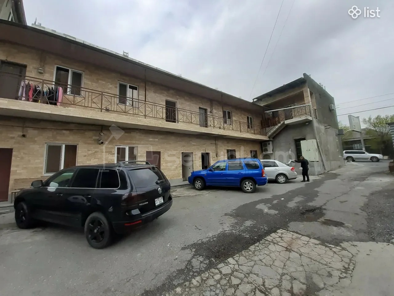 2 Սենյականոց Բնակարան Քարե Շենքում, 48քմ, 2/2 հարկ, Նորմալ Վիճակում, Կահավորված, Արևկող