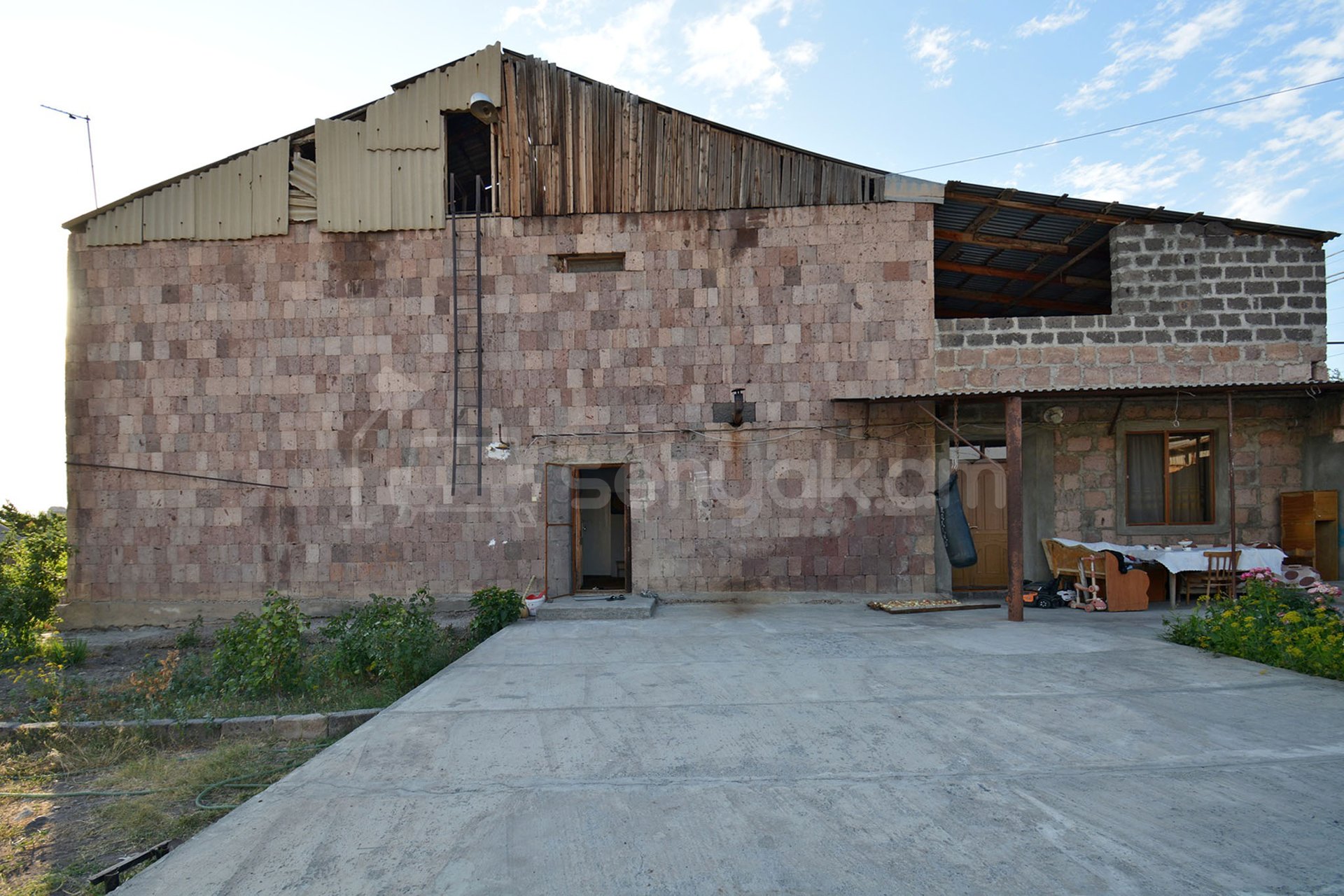 5 Սենյականոց Սեփական Տուն, 220քմ, Կոսմետիկ Վերանորոգված