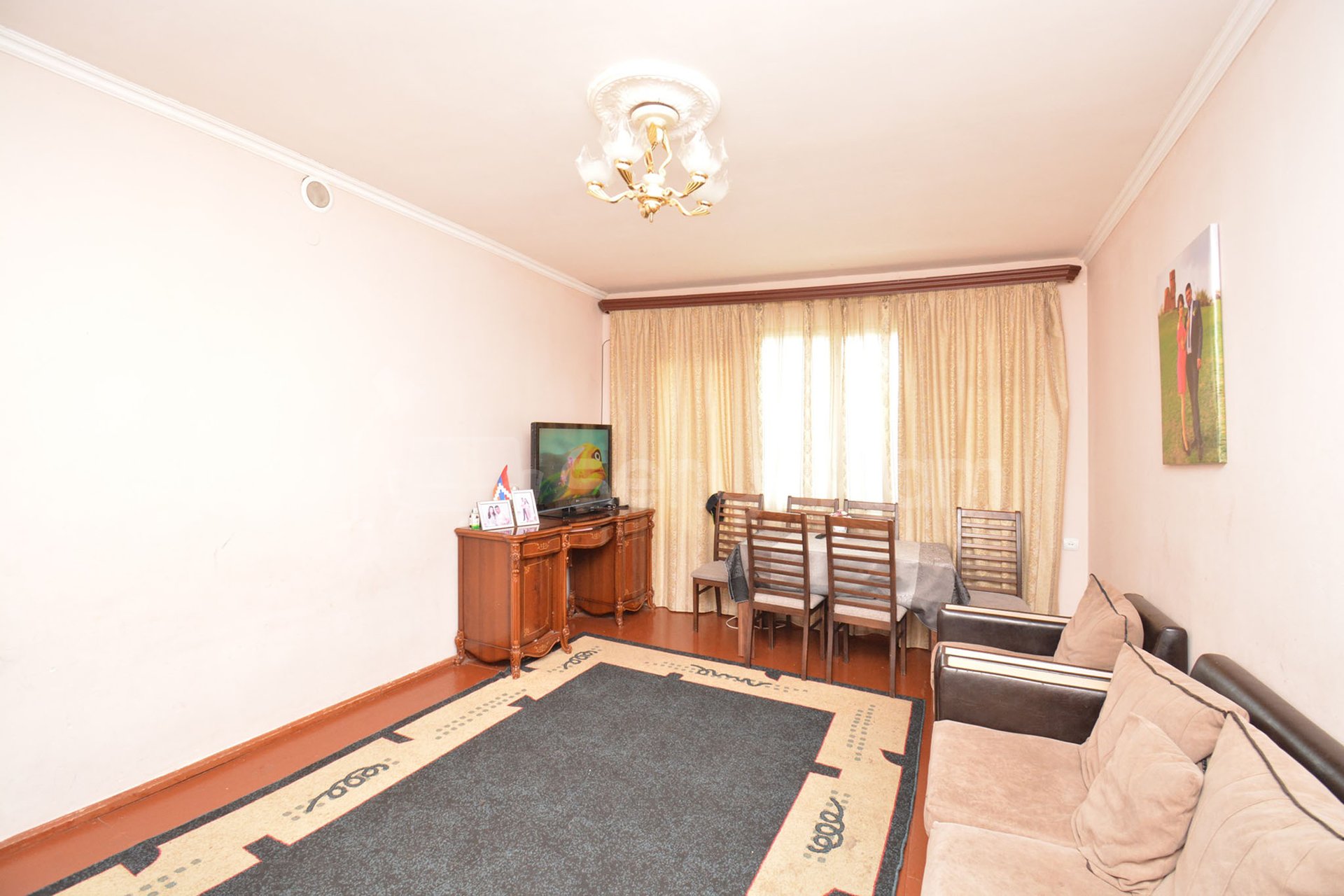 5 Սենյականոց Սեփական Տուն, 220քմ, Կոսմետիկ Վերանորոգված