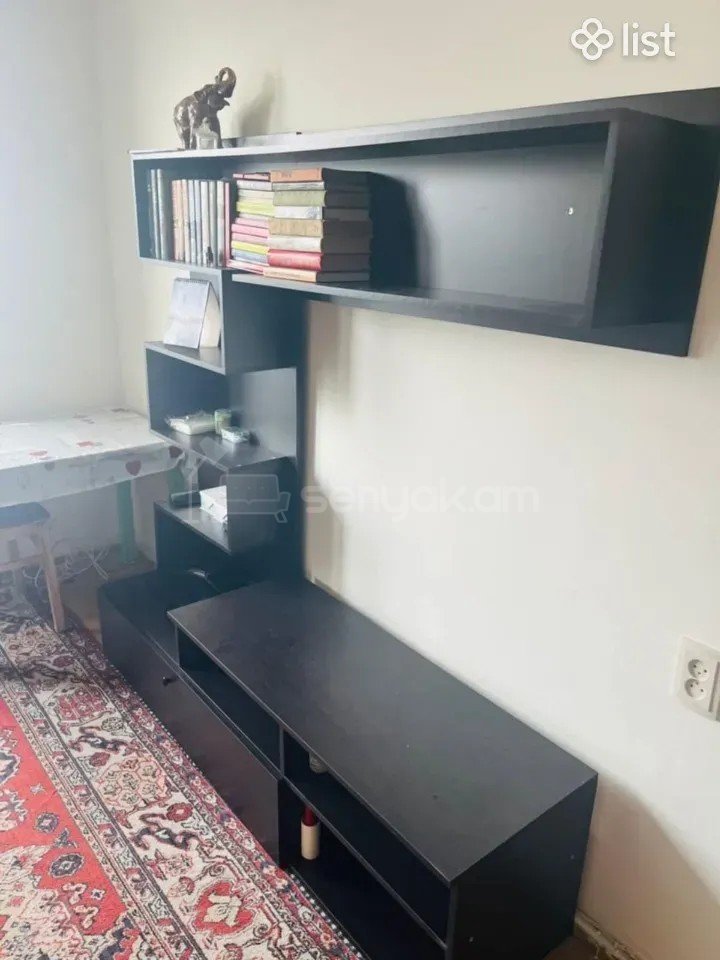 1 Սենյականոց Բնակարան, 33քմ, 3/5 հարկ, Կոսմետիկ Վերանորոգված, Կահավորված