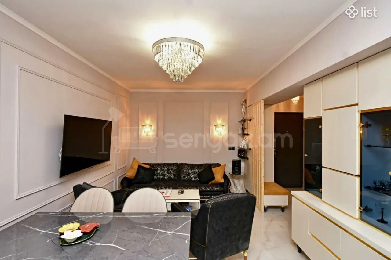 2 Սենյականոց Բնակարան, 50քմ, 11/11 հարկ, Դիզայներական Վերանորոգված, Կահավորված, Արևկող