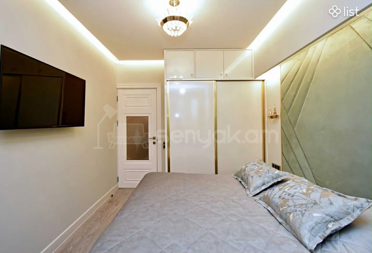 2 Սենյականոց Բնակարան, 50քմ, 11/11 հարկ, Դիզայներական Վերանորոգված, Կահավորված, Արևկող