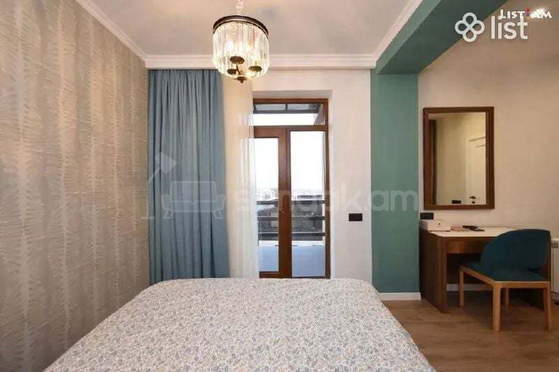 2 Սենյականոց Բնակարան, 60քմ, 4/4 հարկ, Դիզայներական Վերանորոգված, Կահավորված, Արևկող