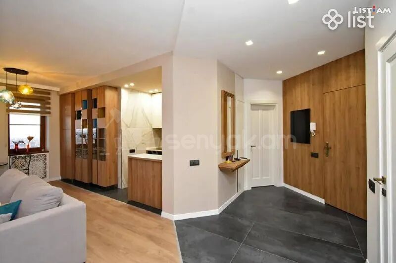 2 Սենյականոց Բնակարան, 60քմ, 4/4 հարկ, Դիզայներական Վերանորոգված, Կահավորված, Արևկող