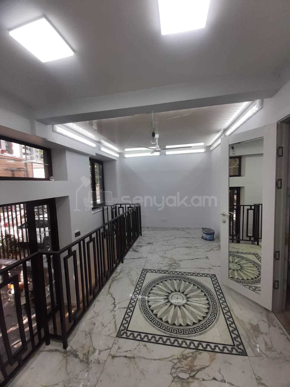 Օֆիսային Տարածք, 35քմ, Կապիտալ Վերանորոգված