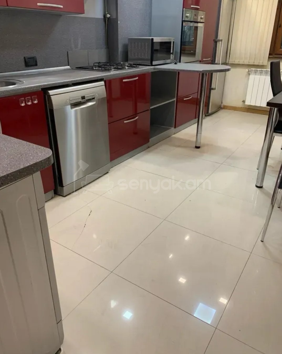 3 Սենյականոց Բնակարան, 90քմ, 2/10 հարկ, Կապիտալ Վերանորոգված, Կահավորված, Արևկող