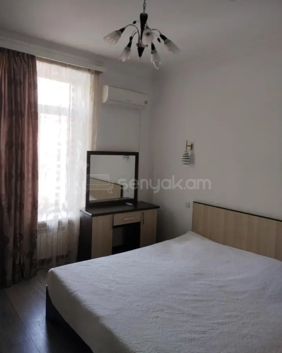 3 Սենյականոց Բնակարան Քարե Շենքում, 80քմ, 3/5 հարկ, Կապիտալ Վերանորոգված, Կահավորված