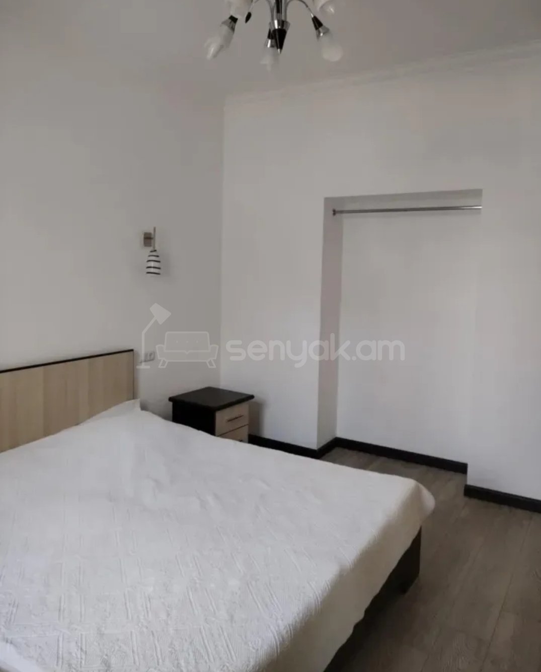 3 Սենյականոց Բնակարան Քարե Շենքում, 80քմ, 3/5 հարկ, Կապիտալ Վերանորոգված, Կահավորված