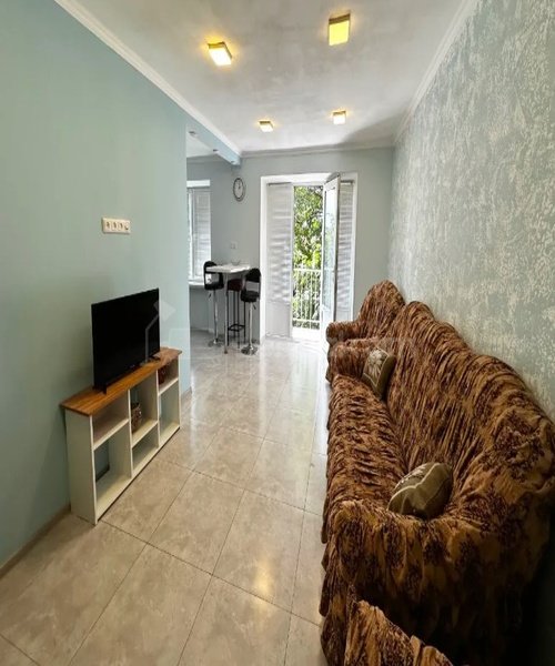 2 Սենյականոց Բնակարան Քարե Շենքում, 50քմ, 2/5 հարկ, Կոսմետիկ Վերանորոգված, Կահավորված, Արևկող