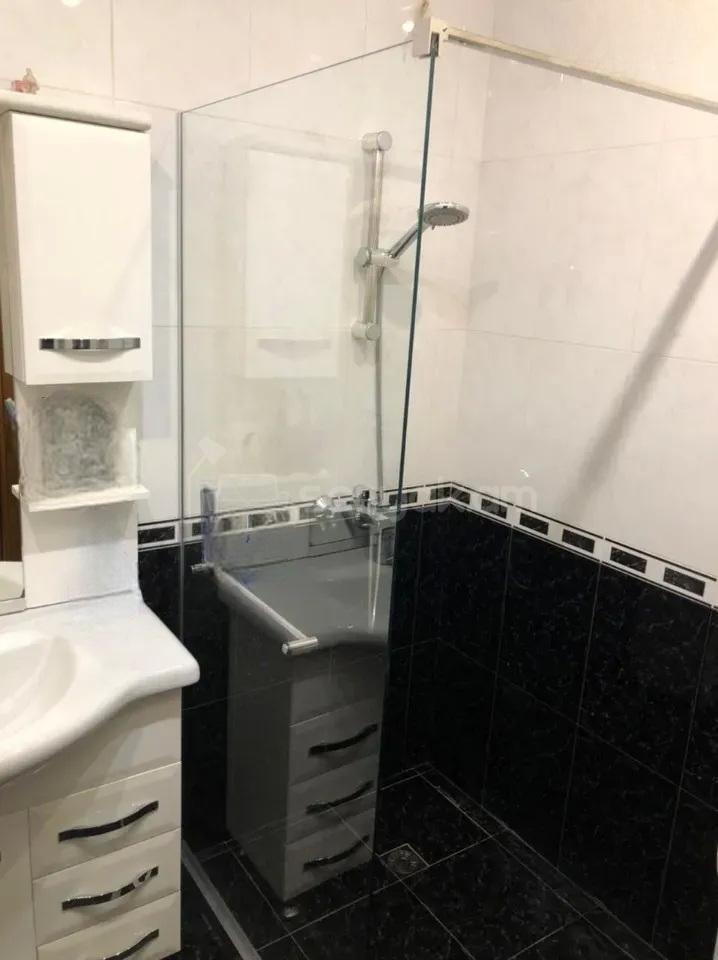 2 Սենյականոց Բնակարան Քարե Շենքում, 59քմ, 3/5 հարկ, Կապիտալ Վերանորոգված