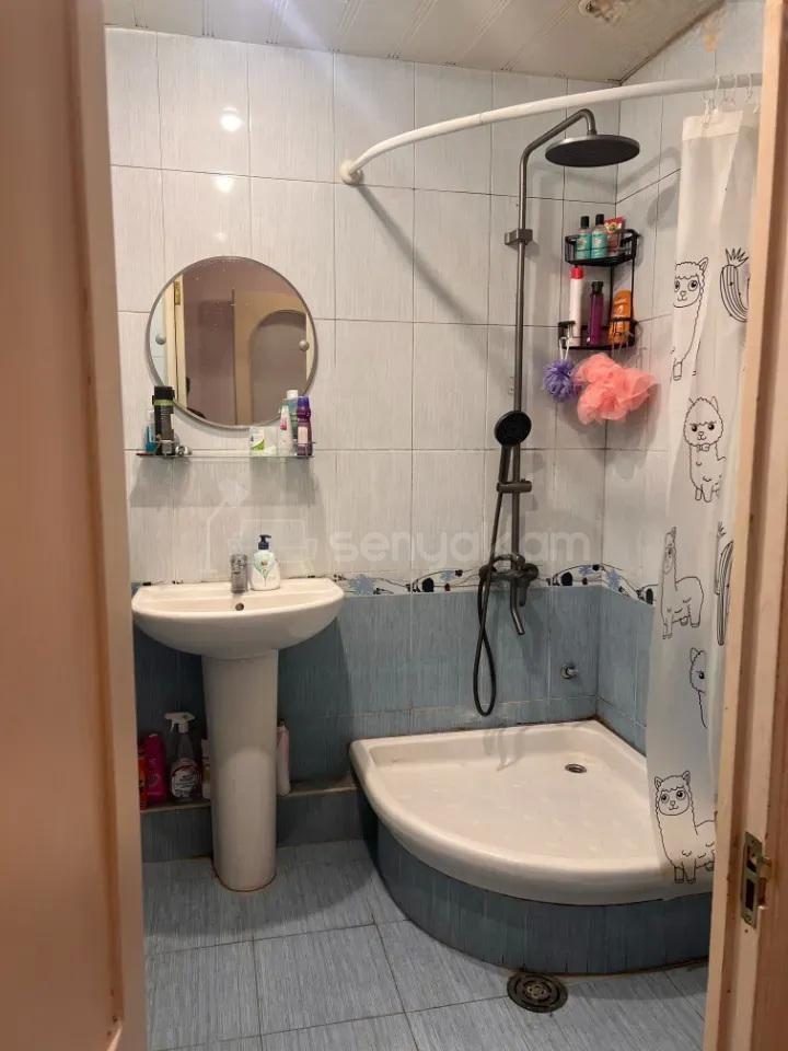 2 Սենյականոց Բնակարան Քարե Շենքում, 60քմ, 2/5 հարկ, Կոսմետիկ Վերանորոգված