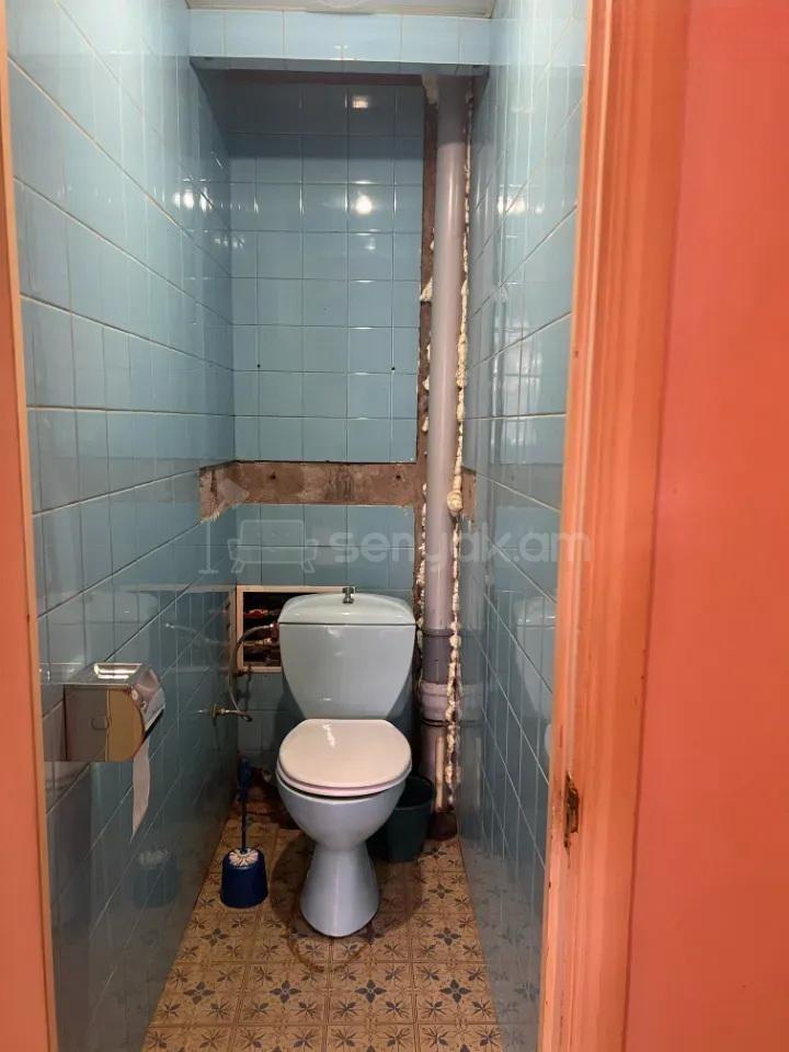 2 Սենյականոց Բնակարան Քարե Շենքում, 60քմ, 2/5 հարկ, Կոսմետիկ Վերանորոգված