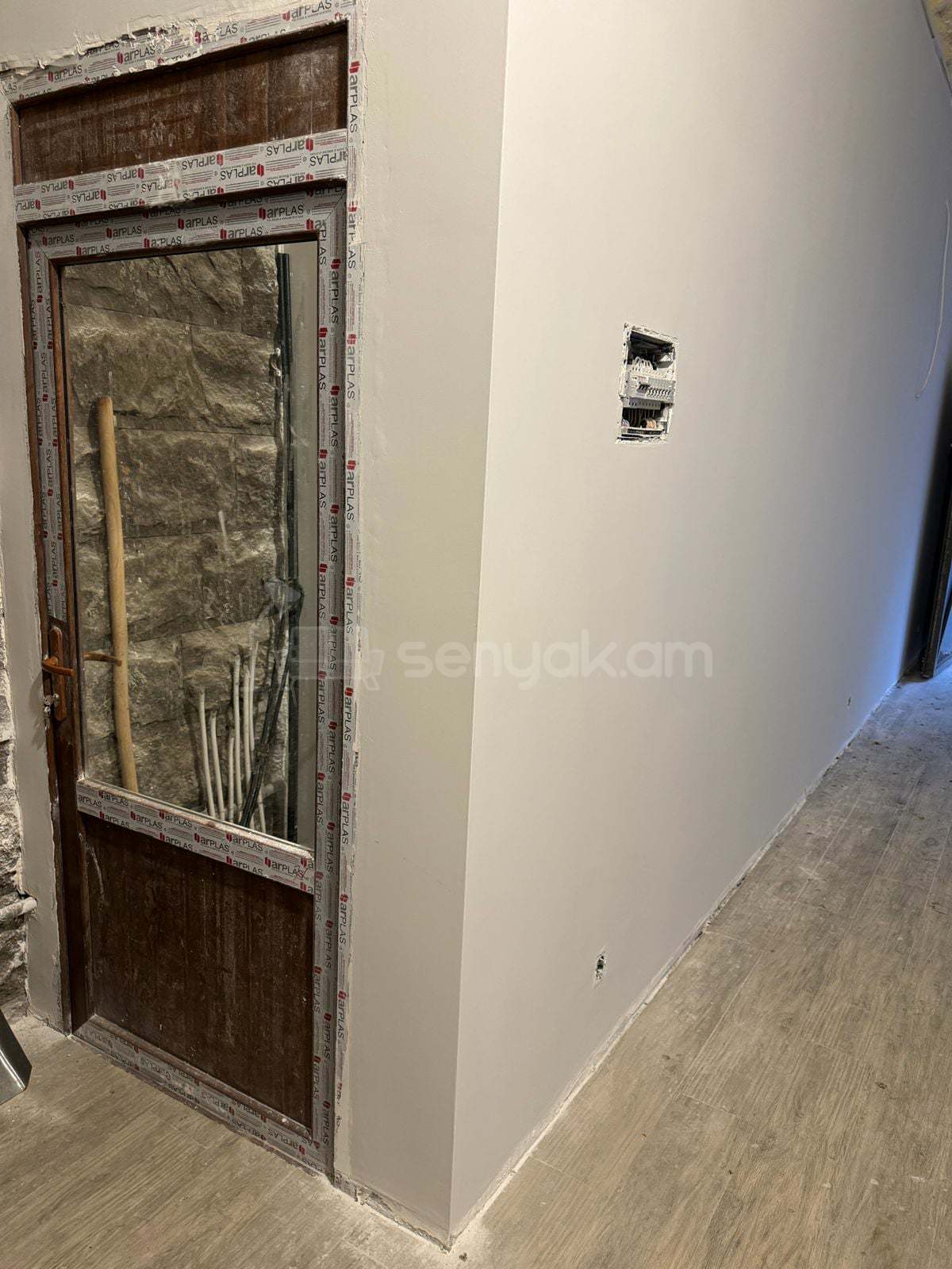 Նորակառույց Օֆիսային Տարածք, 50քմ