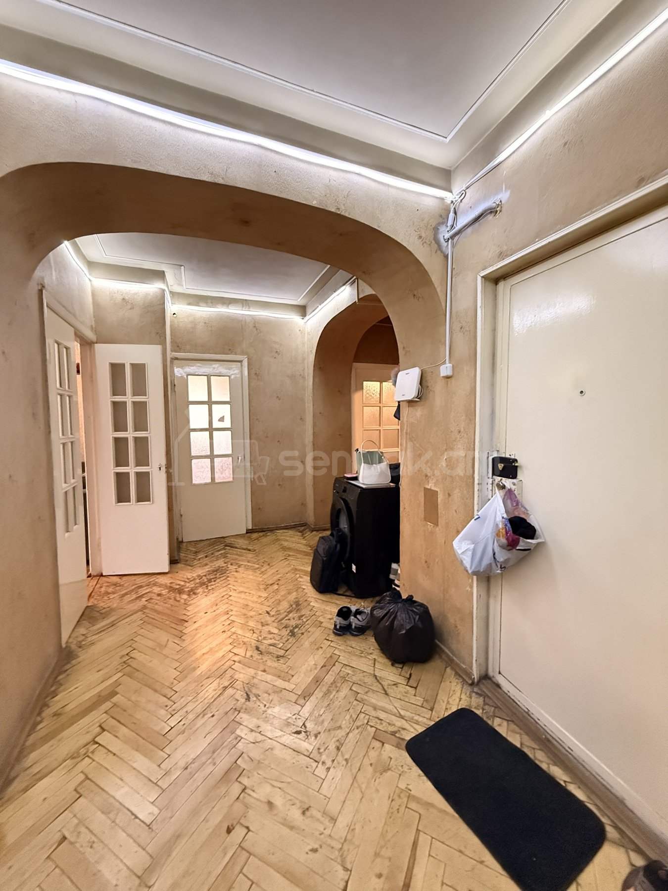 3 Սենյականոց Բնակարան, 82քմ, 9/14 հարկ, Պետական Վիճակում