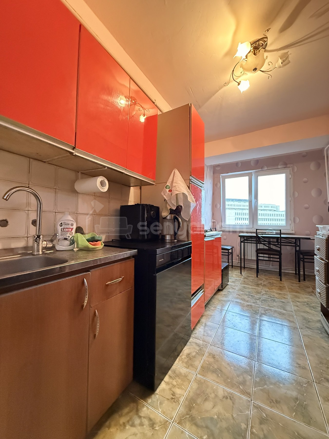 3 Սենյականոց Բնակարան, 82քմ, 9/14 հարկ, Պետական Վիճակում