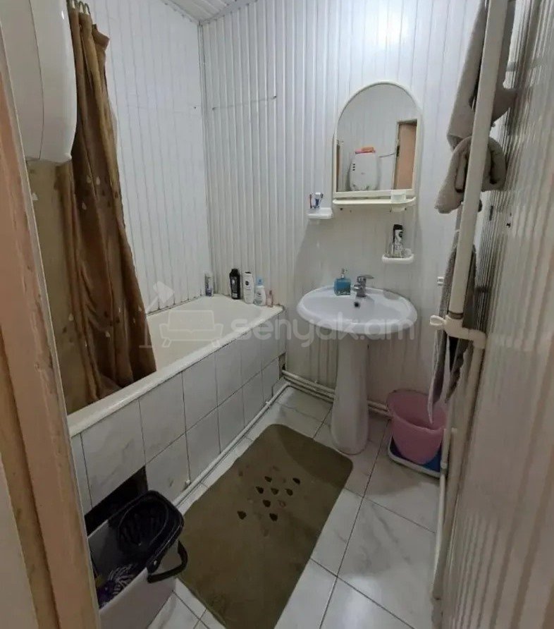 3 Սենյականոց Բնակարան, 75քմ, 2/9 հարկ, Կապիտալ Վերանորոգված