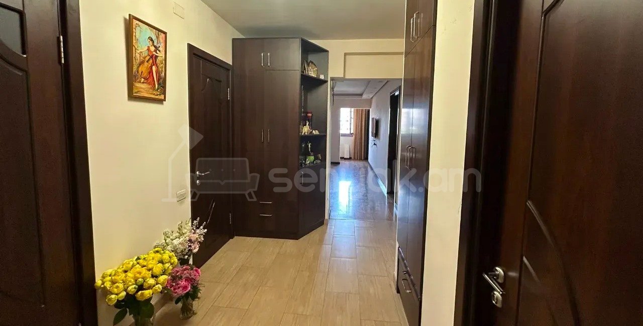 4 Սենյականոց Բնակարան, 100քմ, 7/13 հարկ, Կապիտալ Վերանորոգված