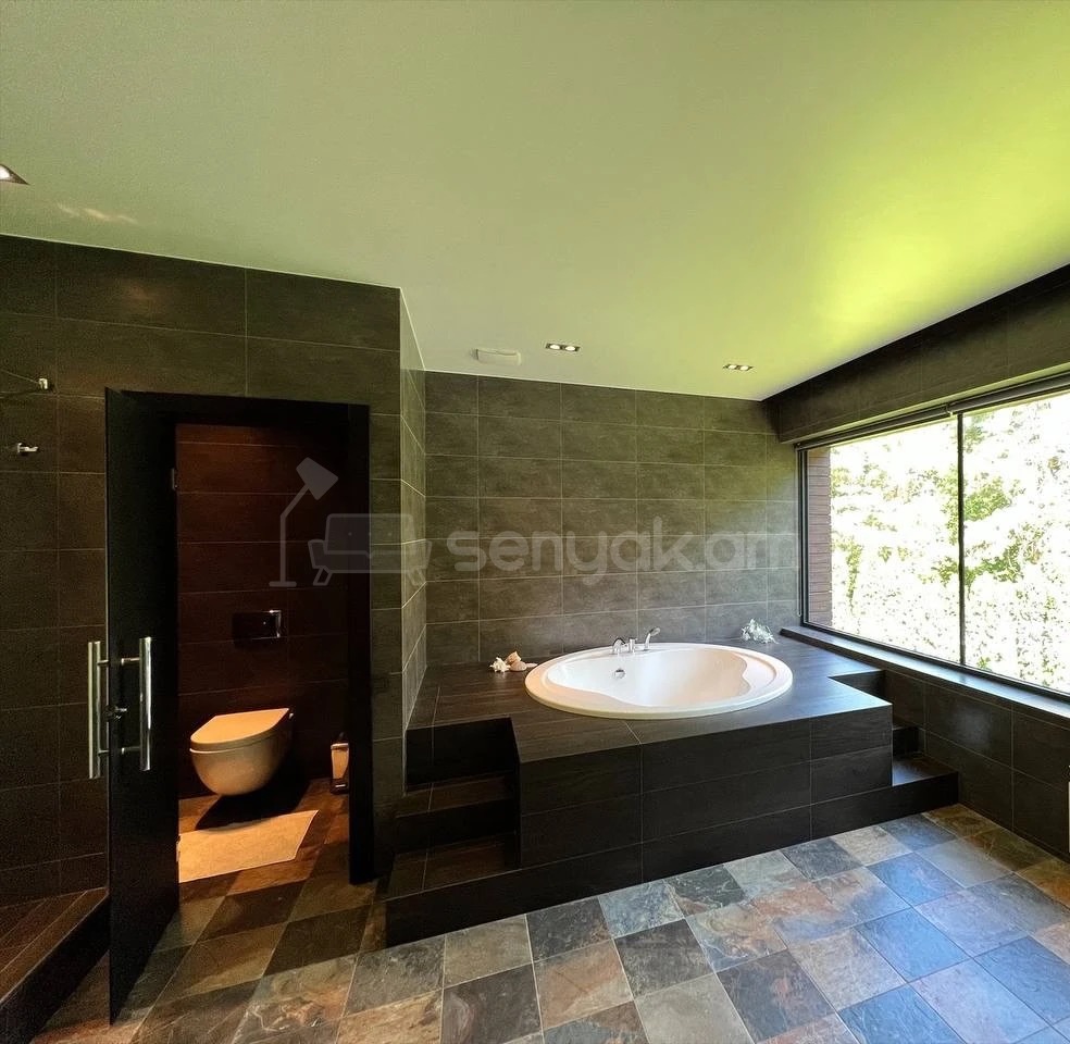 4 Սենյականոց Շքեղ Առանձնատուն, 200քմ, Լողավազանով