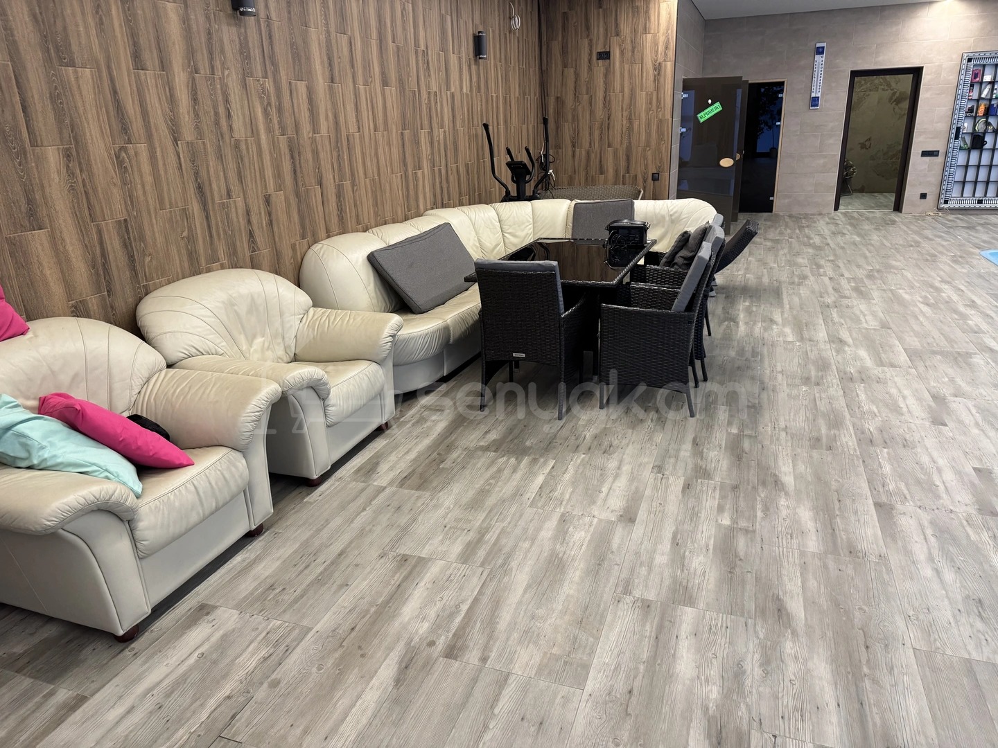 4 Սենյականոց Շքեղ Առանձնատուն, 200քմ, Լողավազանով