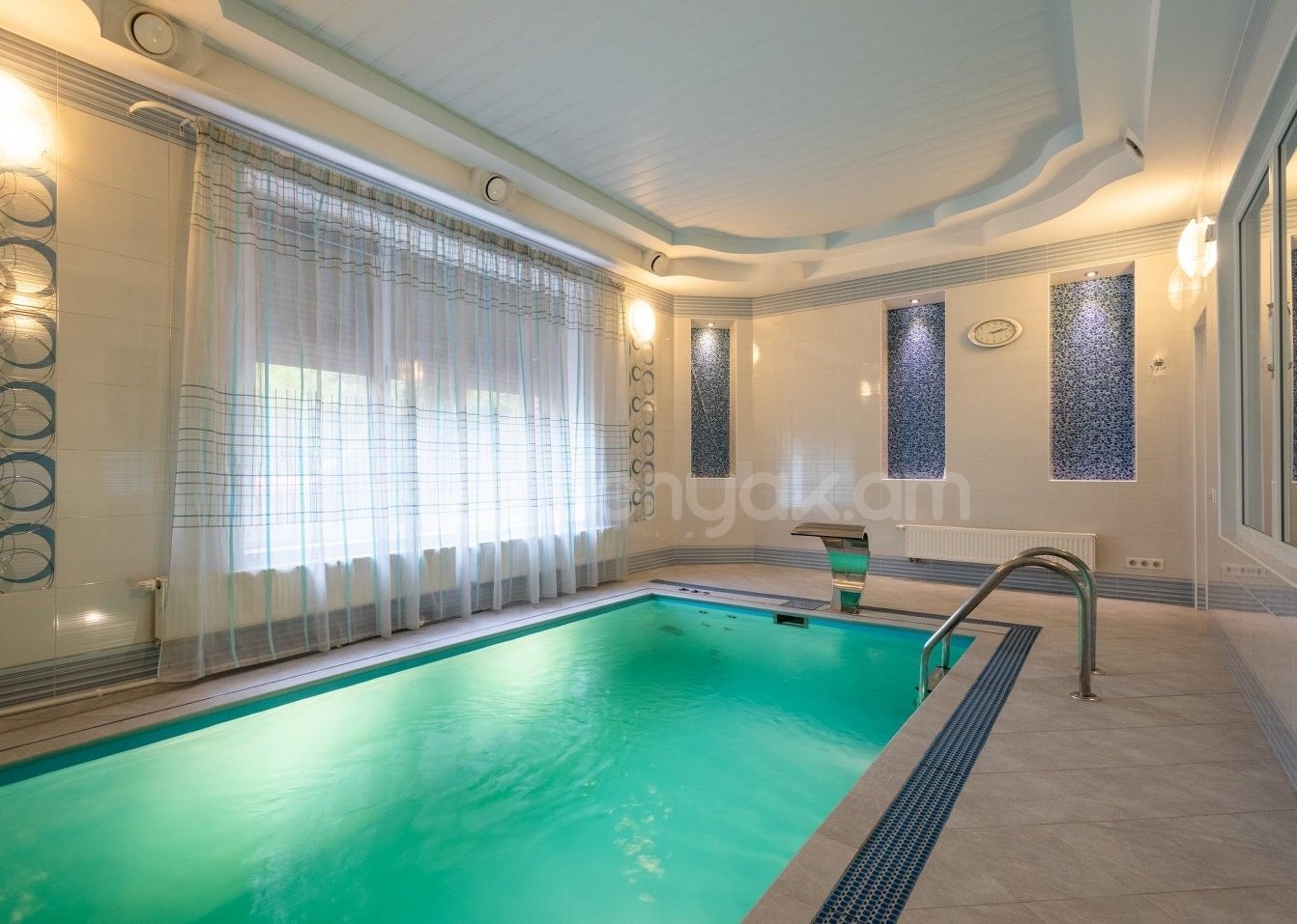 3 Սենյականոց Շքեղ Առանձնատուն, 200քմ, Լողավազանով