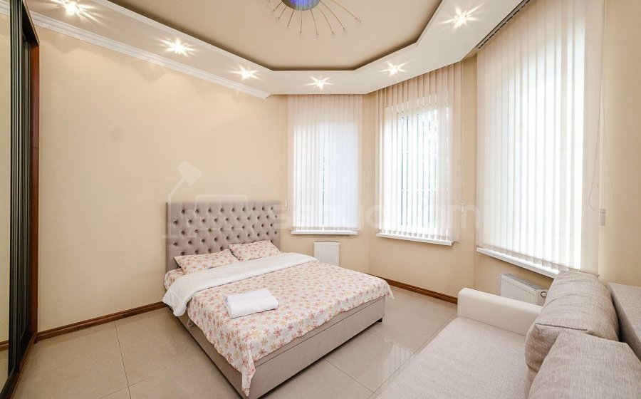 3 Սենյականոց Շքեղ Առանձնատուն, 200քմ, Լողավազանով