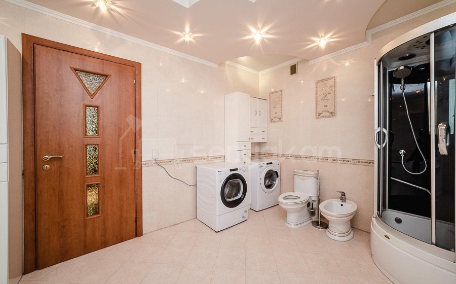 3 Սենյականոց Շքեղ Առանձնատուն, 200քմ, Լողավազանով