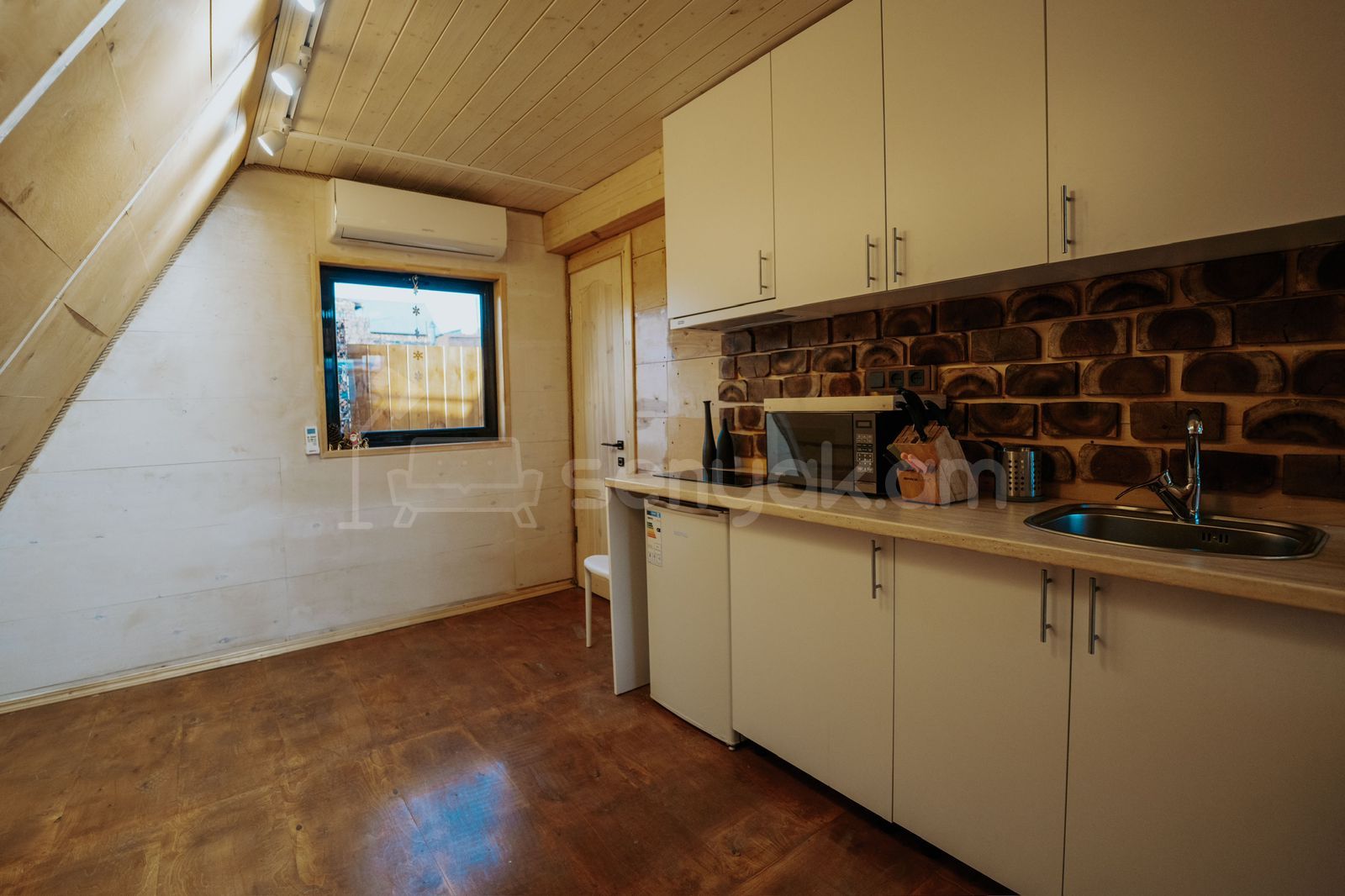 3 Սենյականոց Ամառանոց, 80քմ