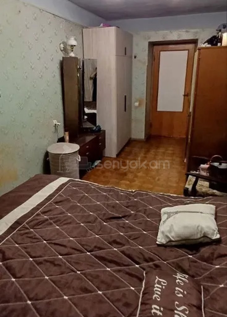 2 Սենյականոց Բնակարան Քարե Շենքում, 62քմ, 5/5 հարկ, Կոսմետիկ Վերանորոգված