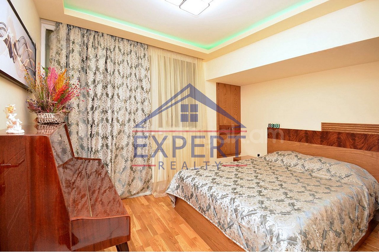 3 Սենյականոց Բնակարան, 86քմ, 2/9 հարկ, Դիզայներական Վերանորոգված, Կահավորված, Արևկող