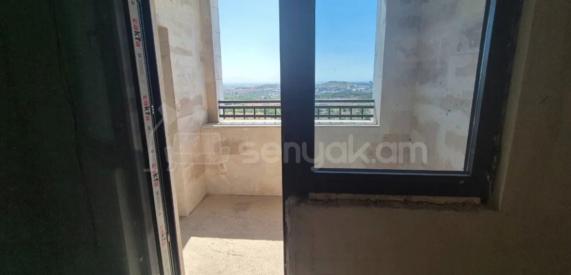 4 Սենյականոց Բնակարան Նորակառույցում, 133քմ, 15/22 հարկ, Զրոյական Վիճակում