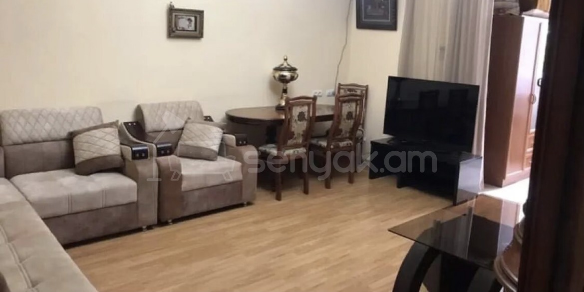 2 Սենյականոց Բնակարան Քարե Շենքում, 50քմ, 1/4 հարկ, Կապիտալ Վերանորոգված