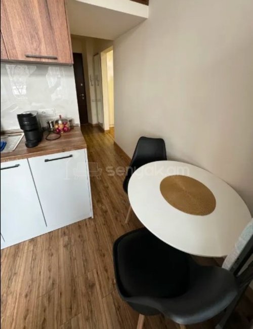 1 Սենյականոց Բնակարան Քարե Շենքում, 40քմ, 3/5 հարկ, Կապիտալ Վերանորոգված, Կահավորված, Արևկող