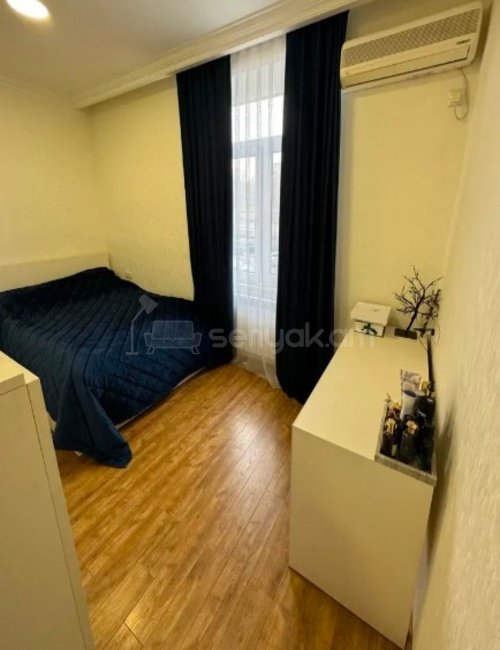 1 Սենյականոց Բնակարան Քարե Շենքում, 40քմ, 3/5 հարկ, Կապիտալ Վերանորոգված, Կահավորված, Արևկող