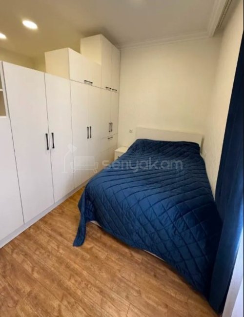 1 Սենյականոց Բնակարան Քարե Շենքում, 40քմ, 3/5 հարկ, Կապիտալ Վերանորոգված, Կահավորված, Արևկող