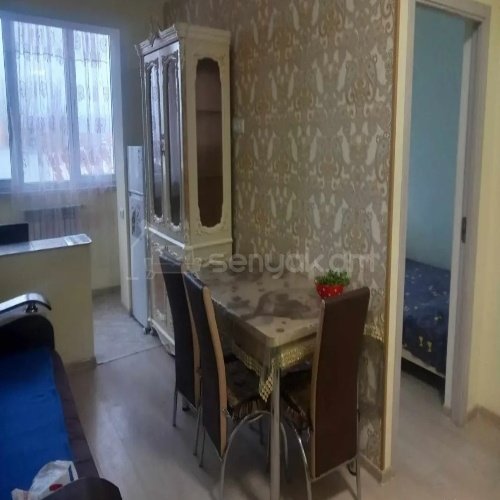 2 Սենյականոց Բնակարան Քարե Շենքում, 45քմ, 5/5 հարկ, Կապիտալ Վերանորոգված