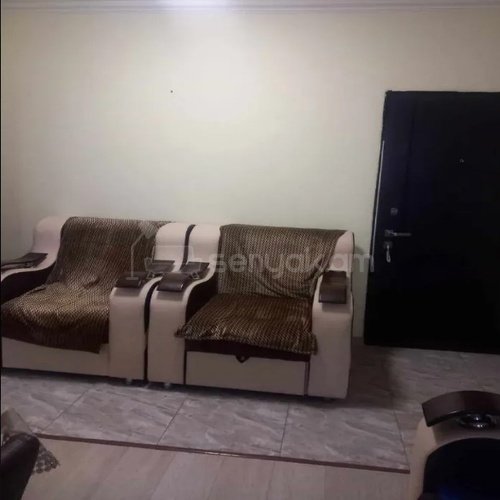 2 Սենյականոց Բնակարան Քարե Շենքում, 45քմ, 5/5 հարկ, Կապիտալ Վերանորոգված